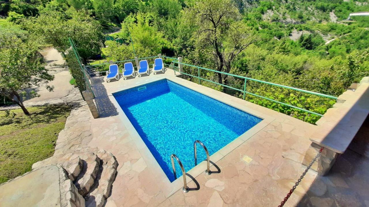 Holiday Home With A Private Pool Podspilje  Exterior foto